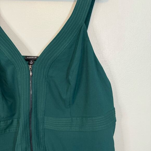 Torrid Tank Top 3X Peplum Crepe Zip-Front V-Neck Stretch Sleeveless Blouse Green - Picture 6 of 10